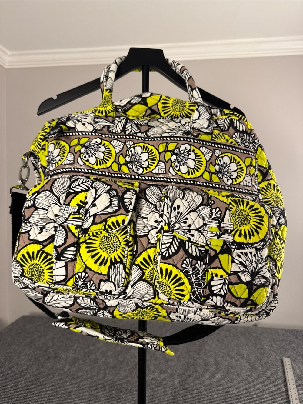 Vera Bradley Citron Grand Traveller Overnight Weekender Bag Shoulder Strap EUC